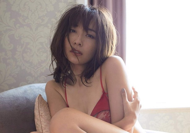 山崎真実个人资料及大胆写真美图全放送-知尤园