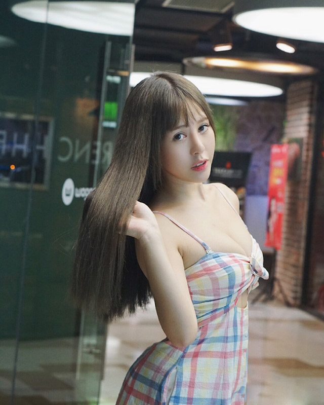 图片[17]-超辣英文老师《Evelyn艾莉》超火辣写真，有这样的老师学生还会走神吗？-知尤园