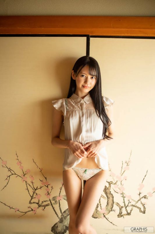 凉森れむ，艾薇界的特别人物-知尤园