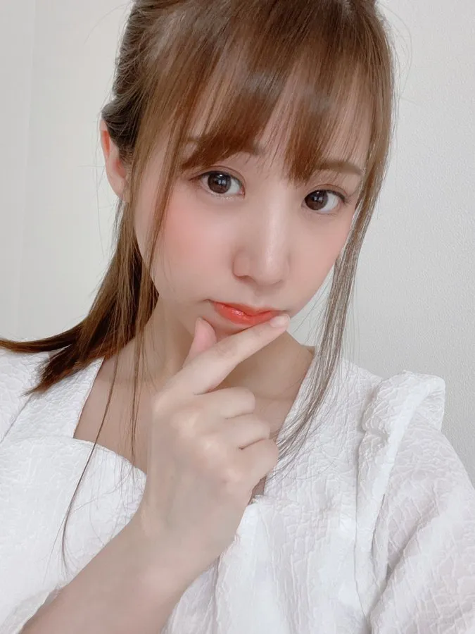 表面清纯萝莉系女演员横宫七海很新作品号作品资料及内容介绍-知尤园